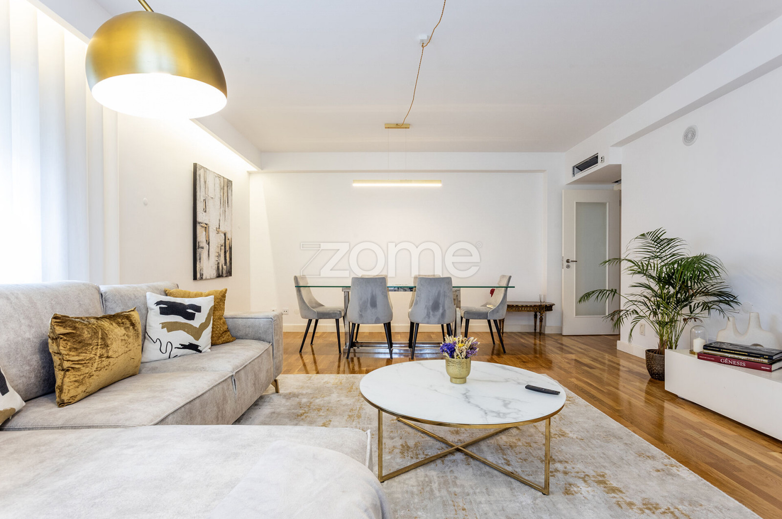 Condo for sale in Amadora, Portugal