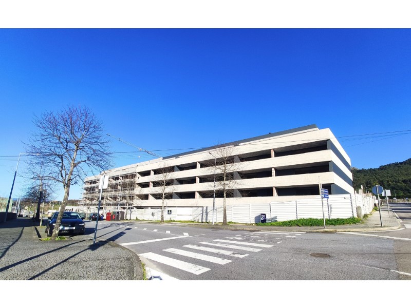 Cerveira Premium Lote 1 Loja - EC1