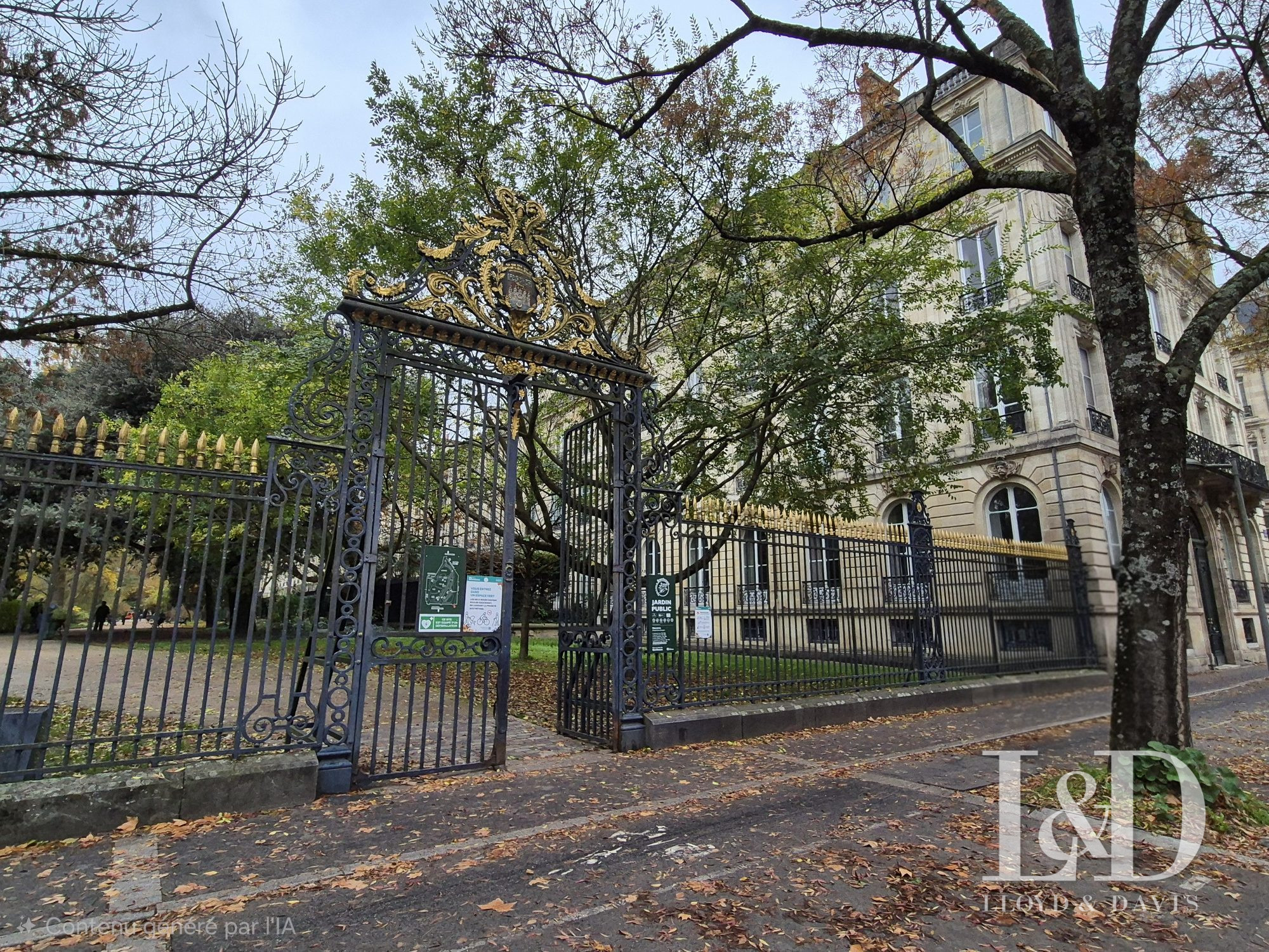 Condo for sale in Bordeaux, France