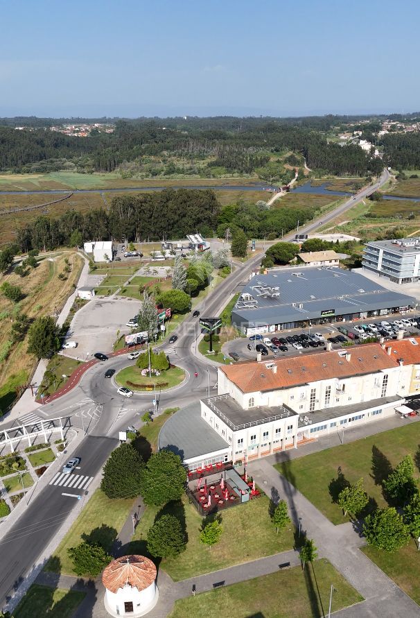 Bar/Cafeteria with terrace in the center of Vagos