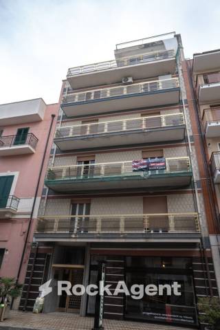 Building for sale, Via Spinazzola, 25 (Gravina in Puglia, Italy)