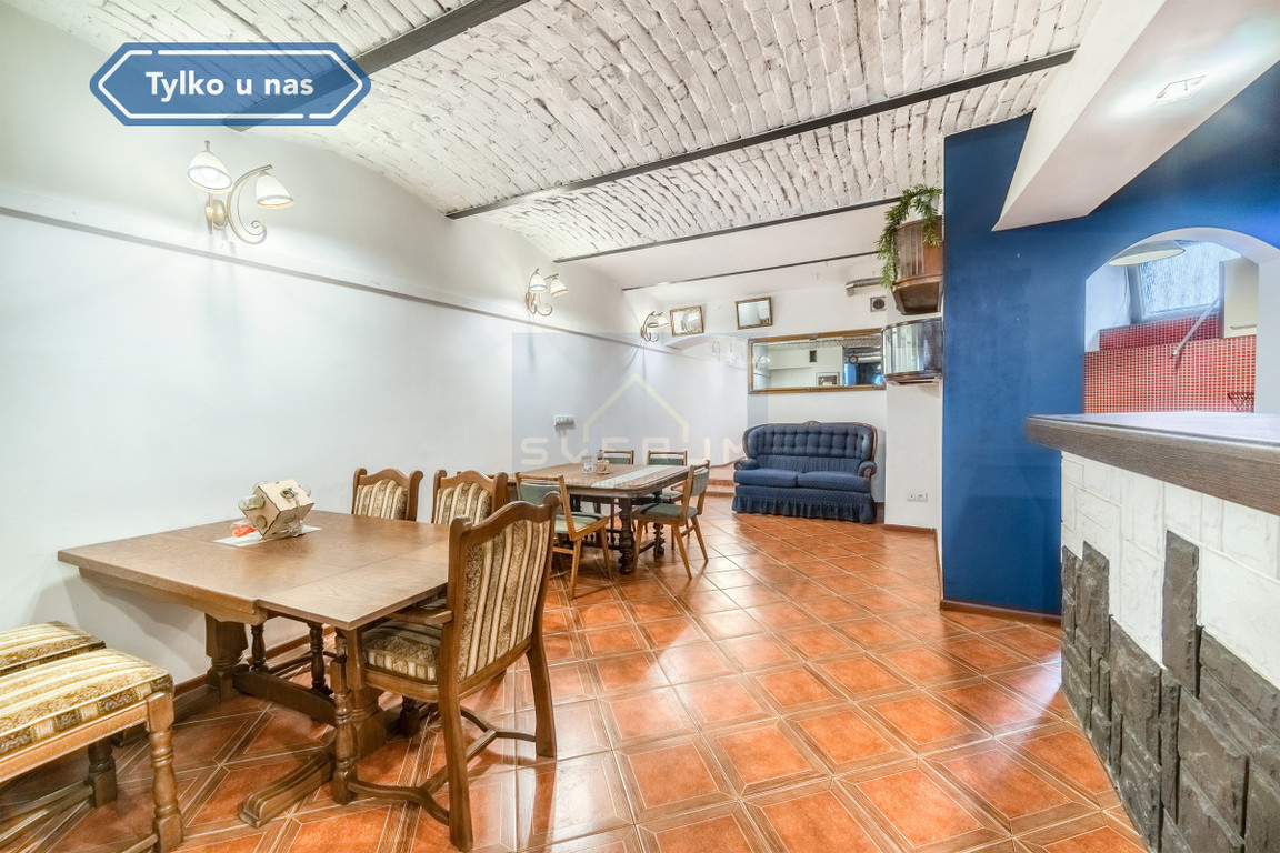 Building for sale, śląskie (Częstochowa, Poland)