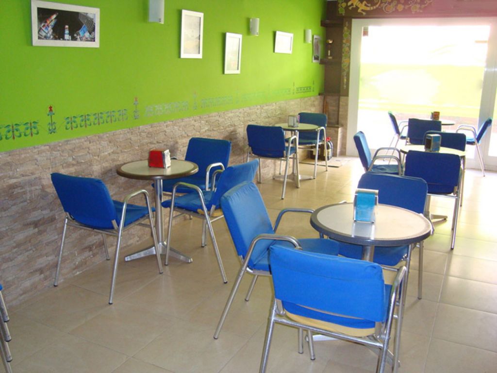 Commercial Premises Opportunity in Salou - Conditioned as a Bar