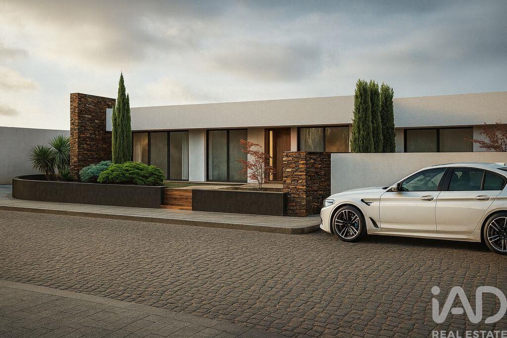 Land for construction in Castelo do Neiva