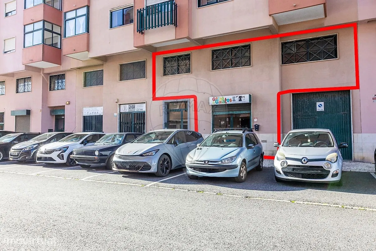 Commercial for sale, Lisboa (São Pedro de Penaferrim, Portugal)