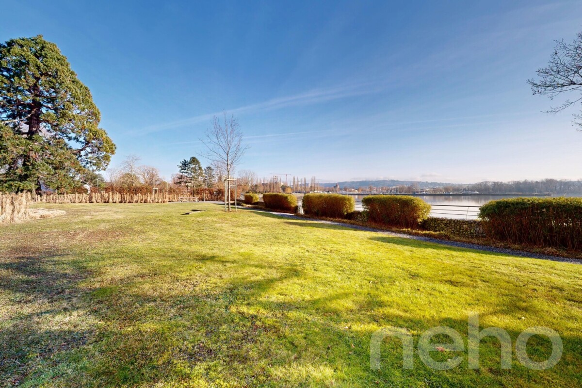 Reihenmittelhaus am Bielersee mit Seewiese zur Mitbenutzung