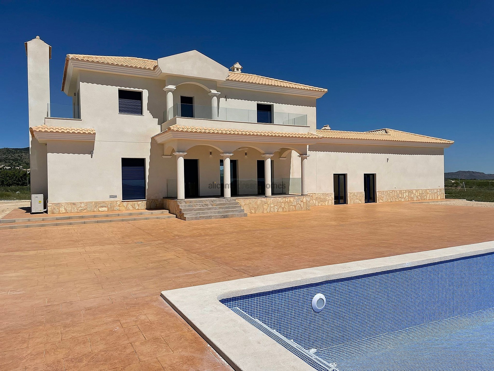 Home for sale in Pinoso, Spain