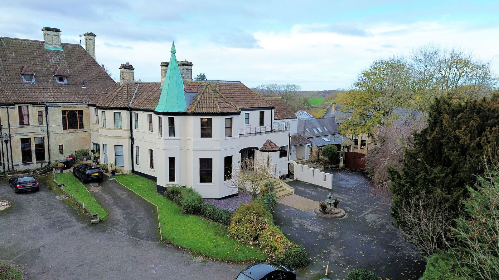 Manor House: for sale in Sheffield Sheffield