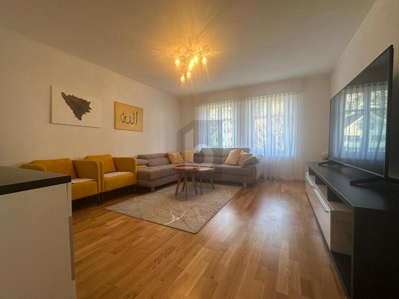 WELL-KEPT, CENTRAL AND FLOODED WITH LIGHT