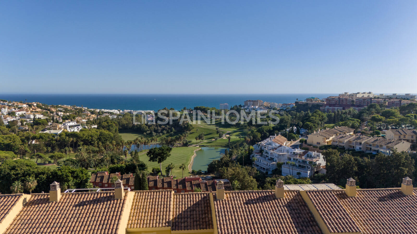 Elegant Apartments Near Golf in Benalmadena Malaga