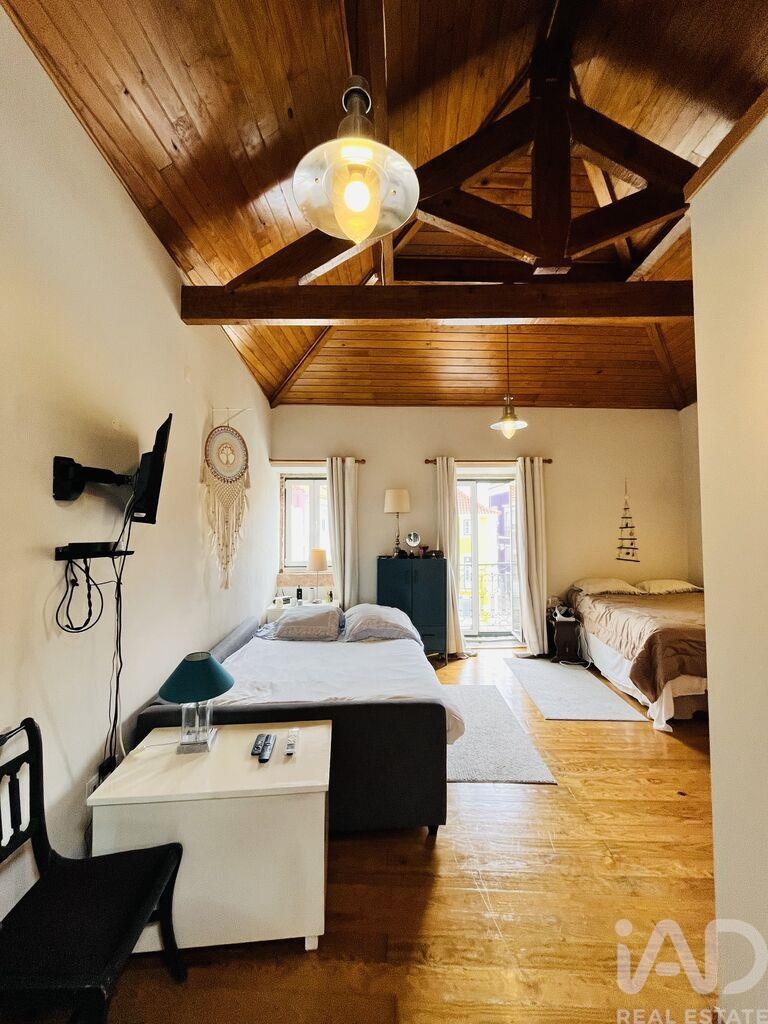 Building in Setúbal of 181 m²