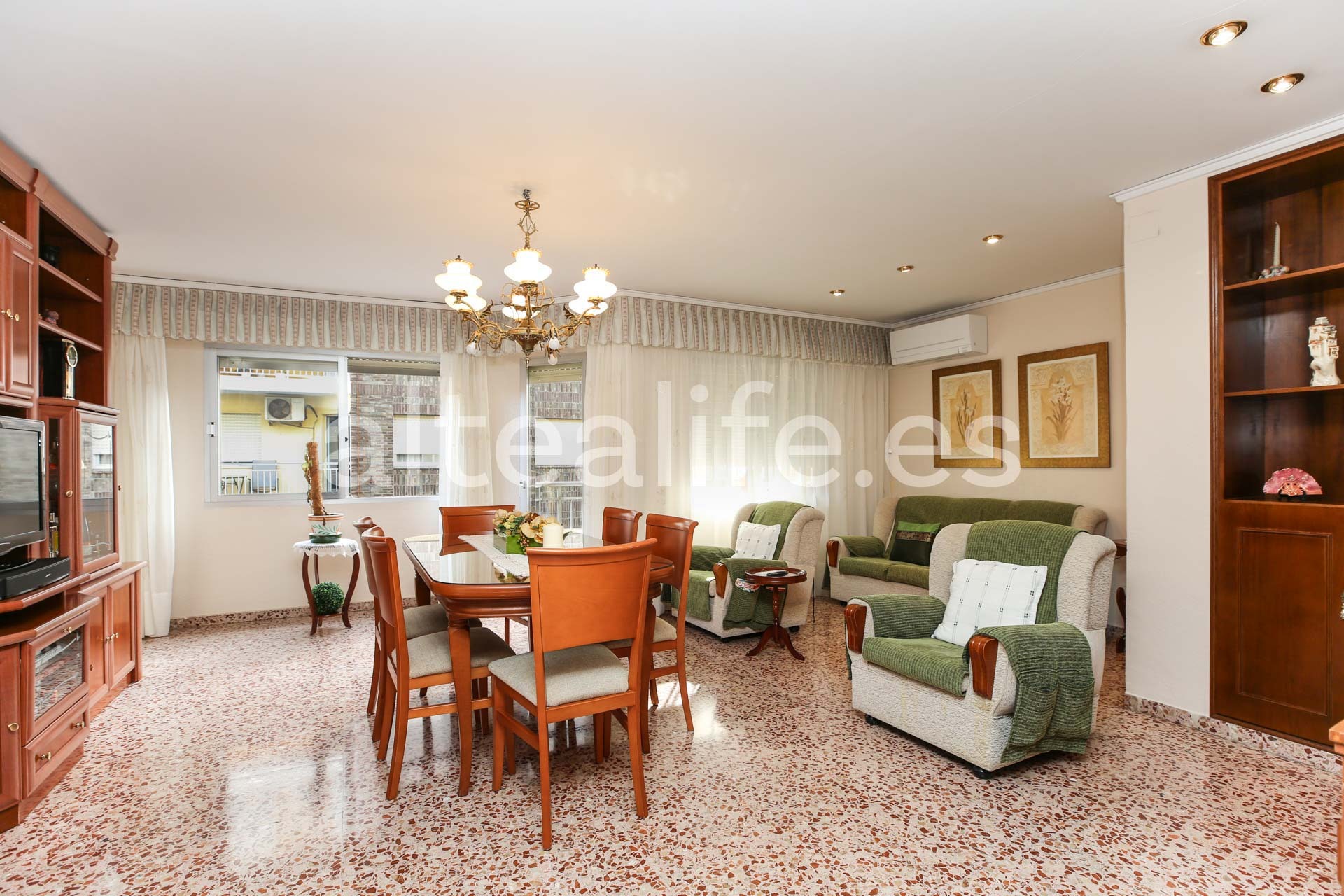 Apartment with 3 Bedrooms and Parking in the area of Gandia
