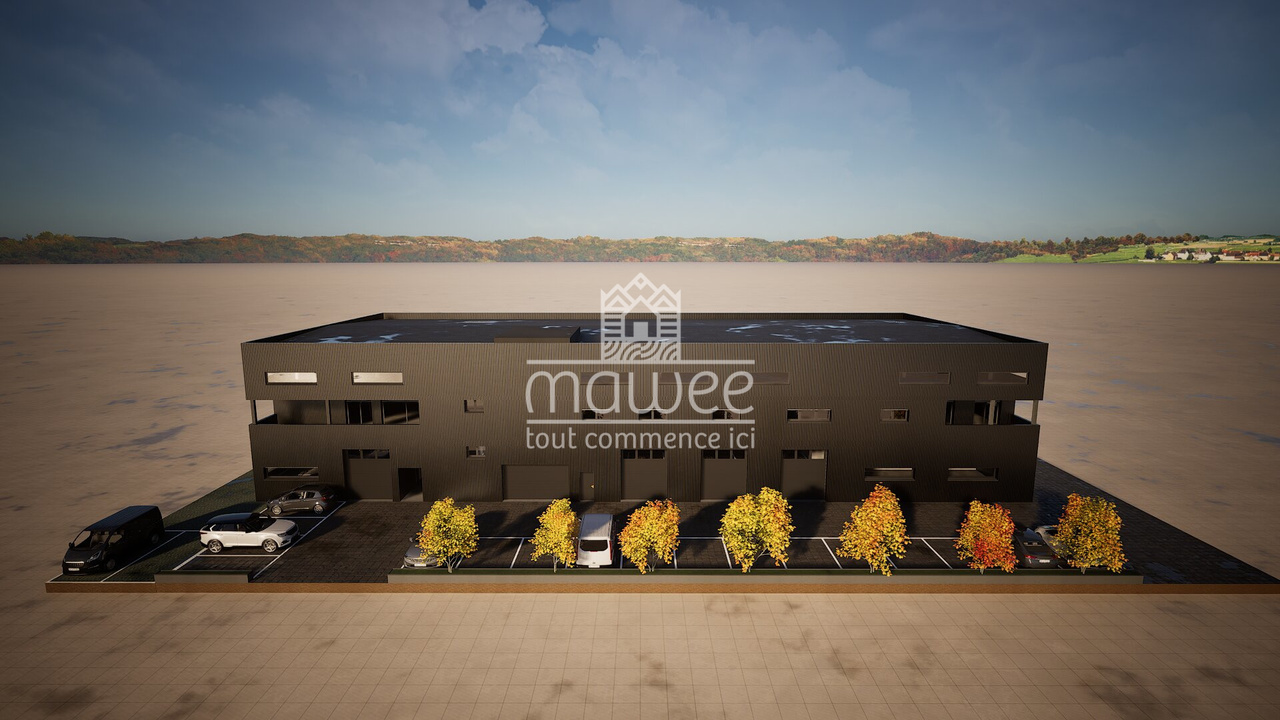 Spacious office of 110 m² with parking space included