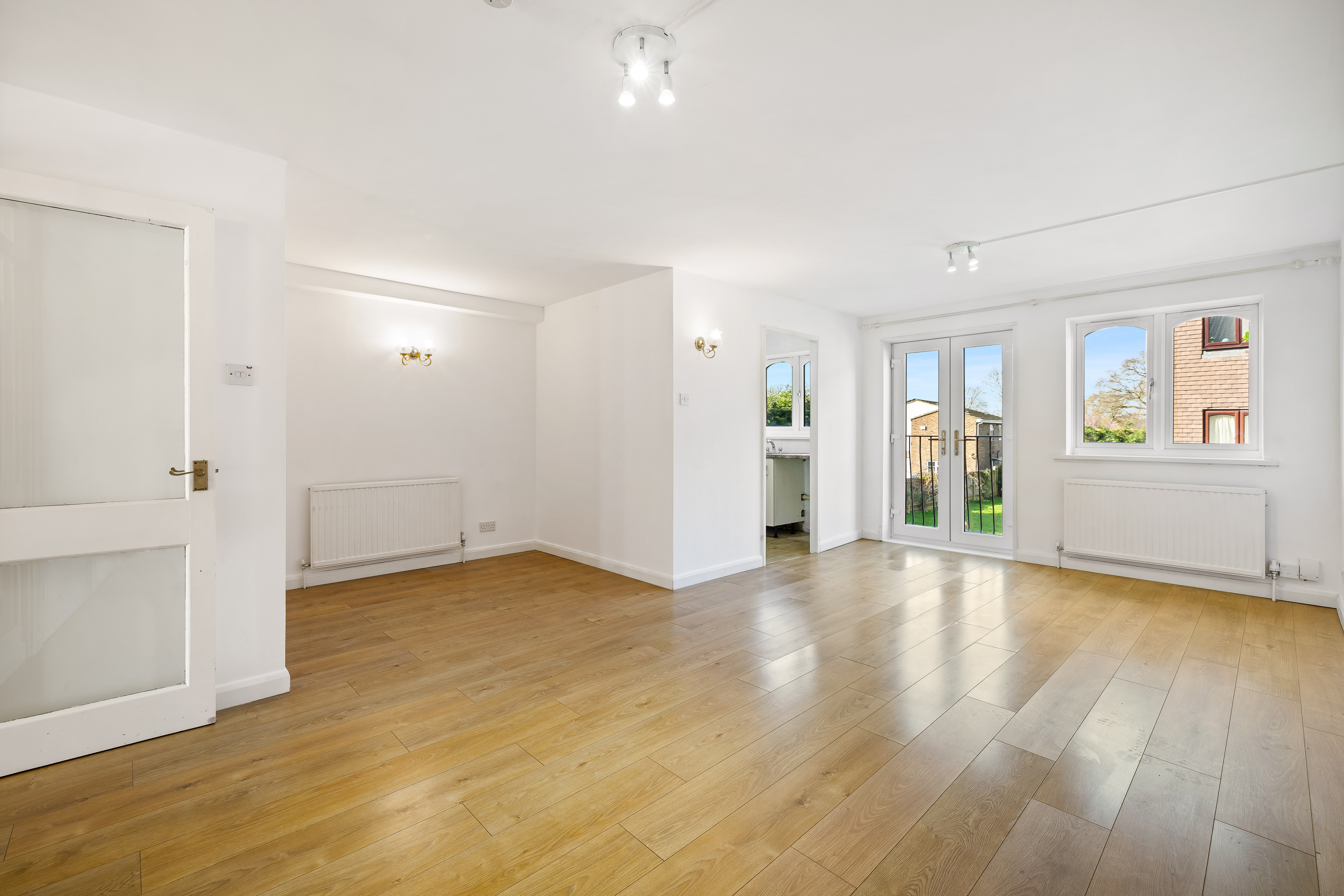 Sequoia Park,Crawley,RH11 8UA - £200000