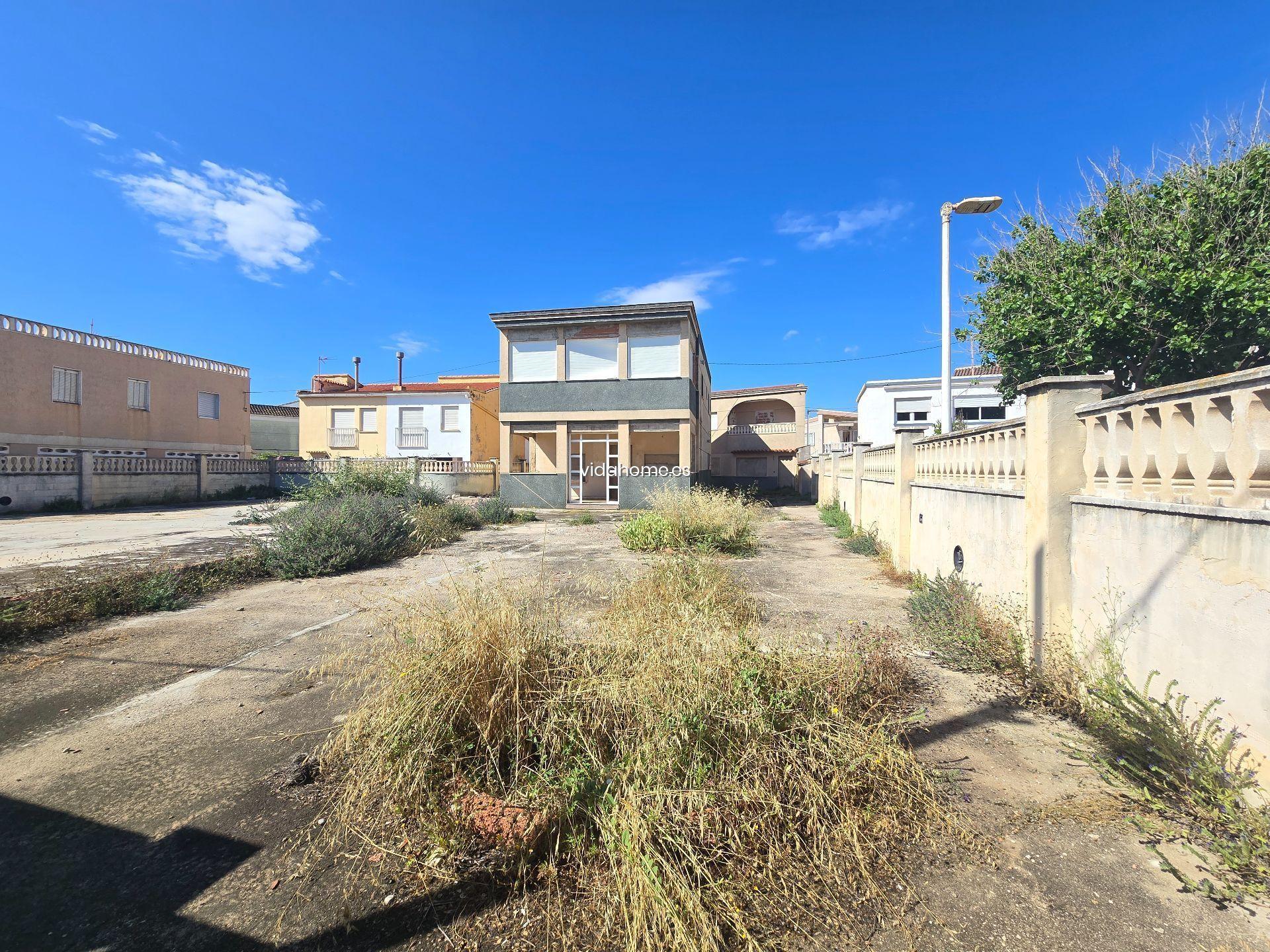 Building for sale in Gandia, Spain