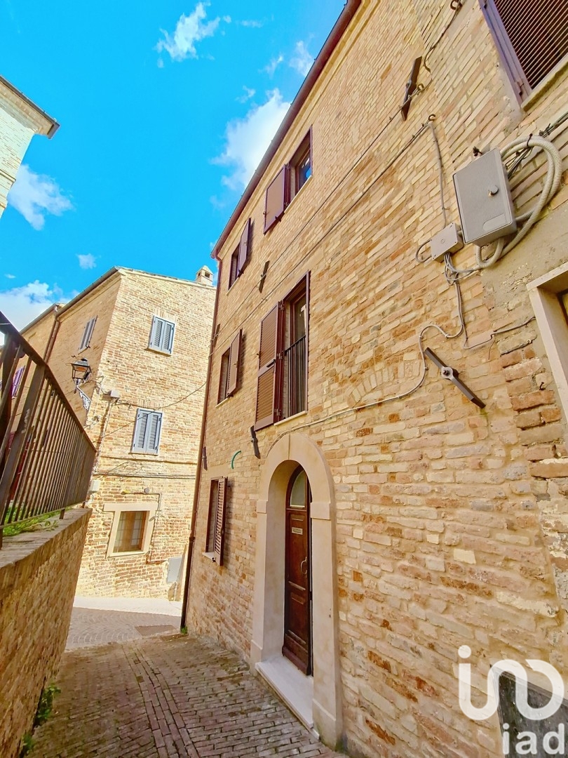 Building for sale, Via Via Roma (Castignano, Italy)