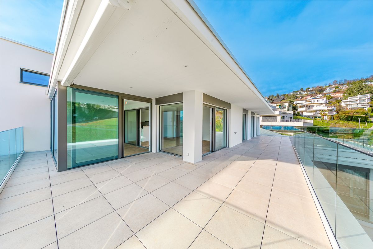 Exceptional new apartment a stone's throw from the lake