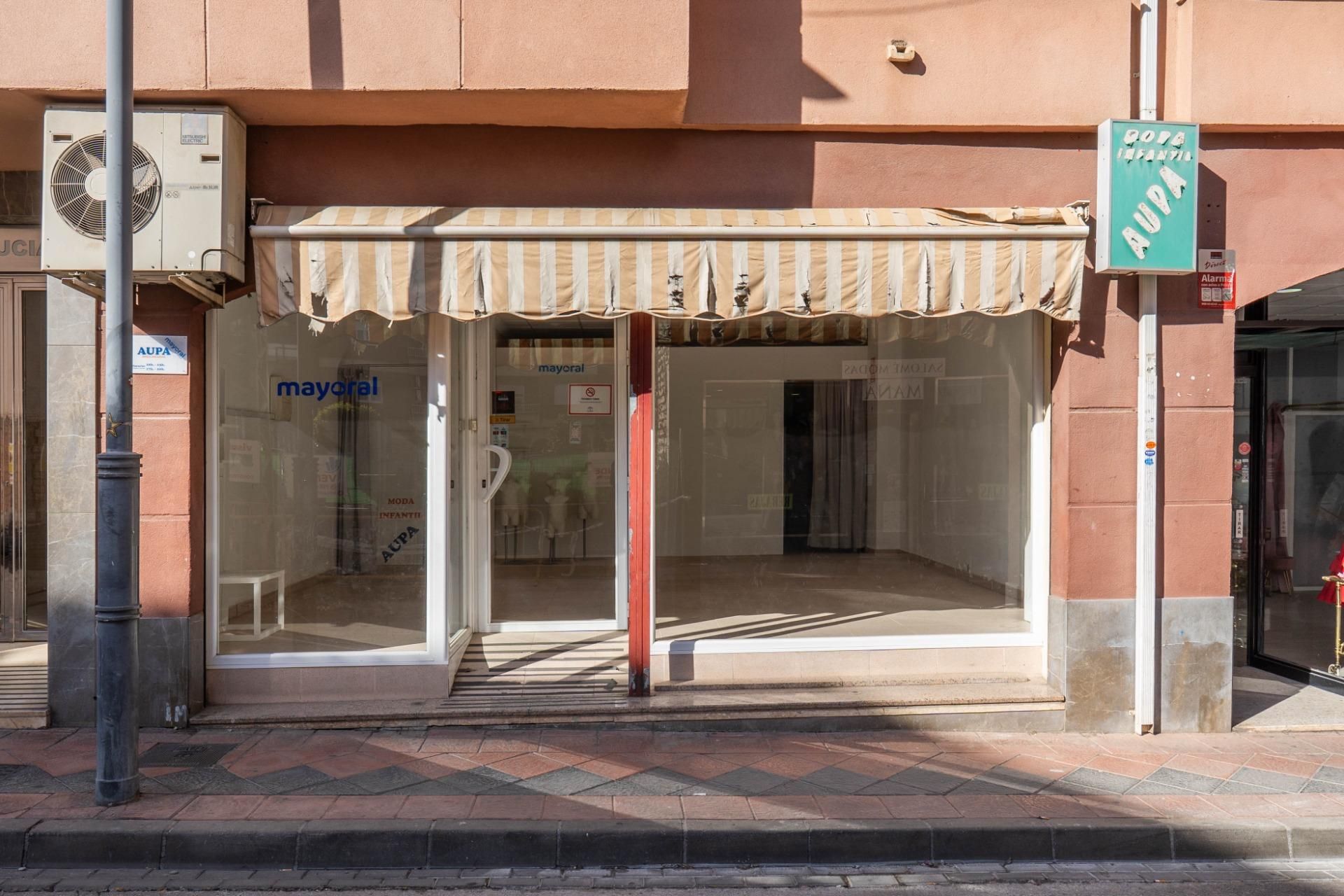 Commercial for sale in Armilla, Spain