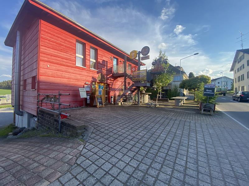 GASTROTRAUM - LIVING/WORKING UNDER ONE ROOF