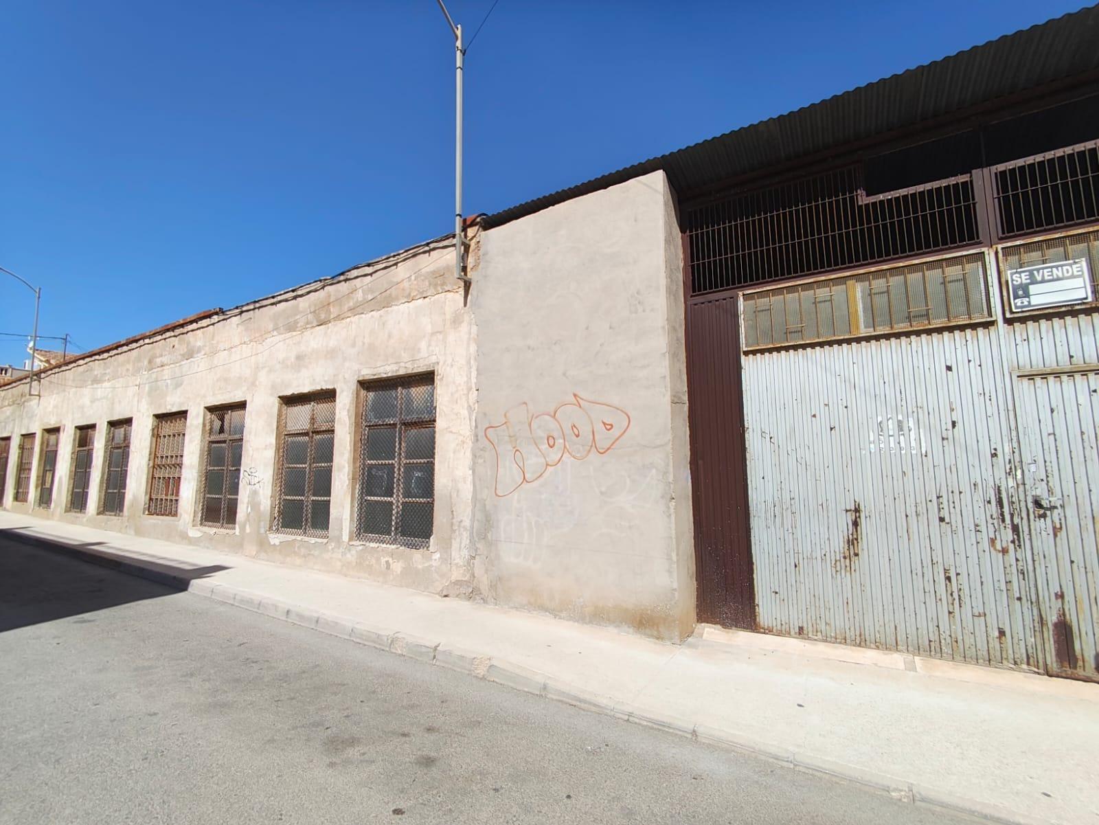 WAREHOUSE FOR SALE IN DON JESÚS NEIGHBORHOOD OF ASPE