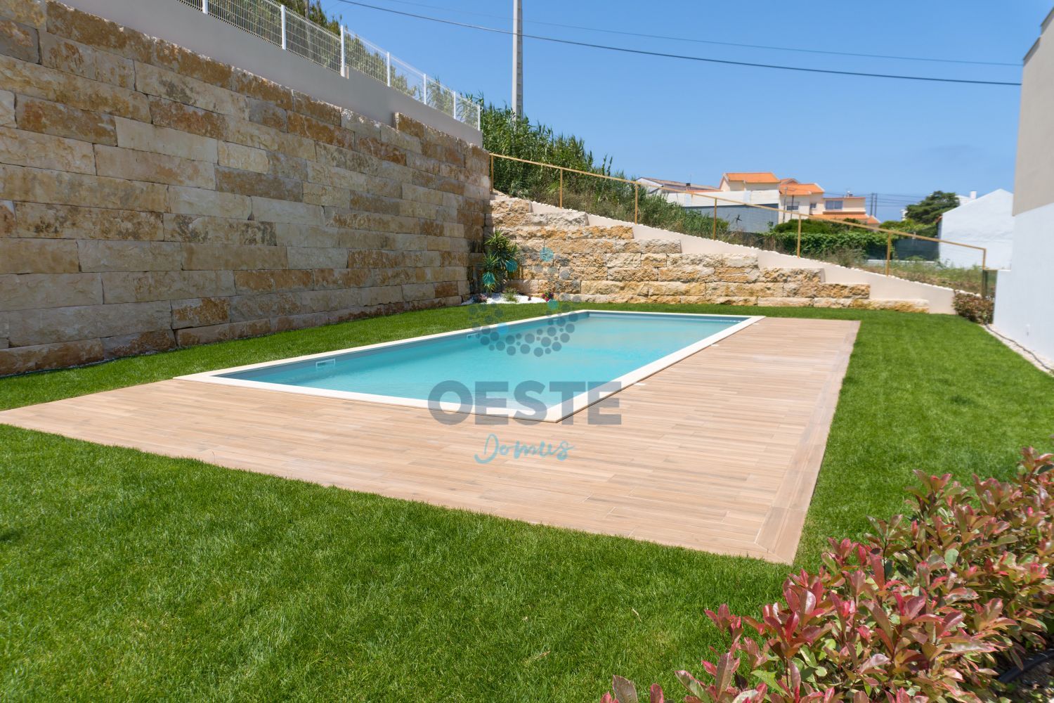 House in Areal Condominium