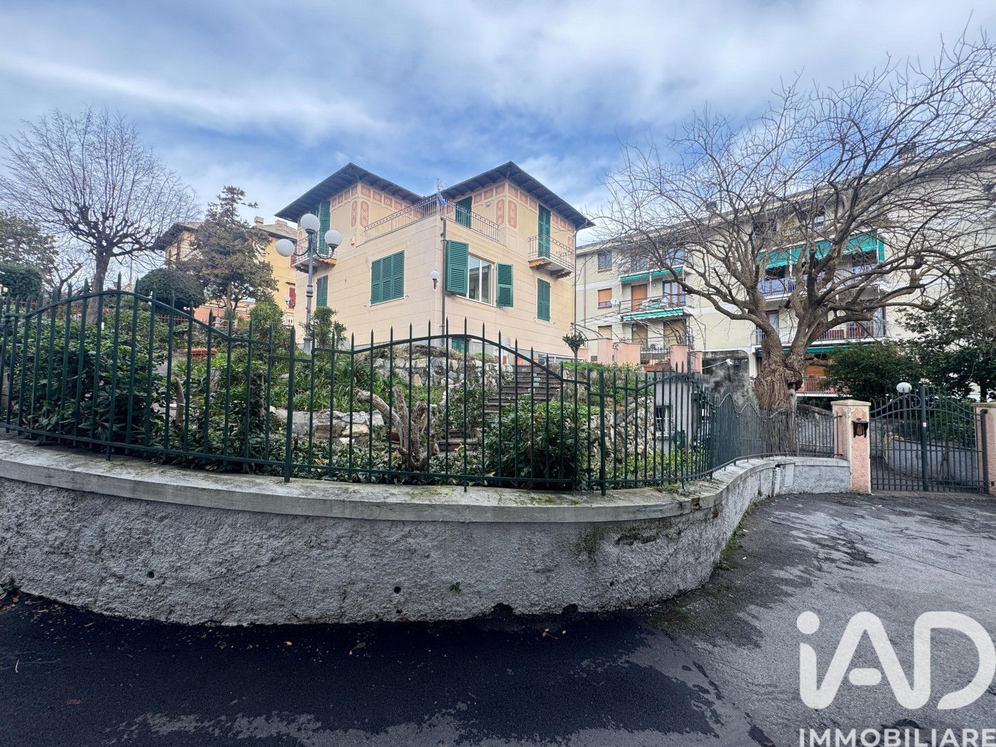 Home for sale, Via GIBILROSSA,101 (Genoa, Italy)