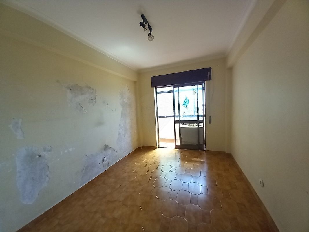 Condo for sale in Barreiro, Portugal