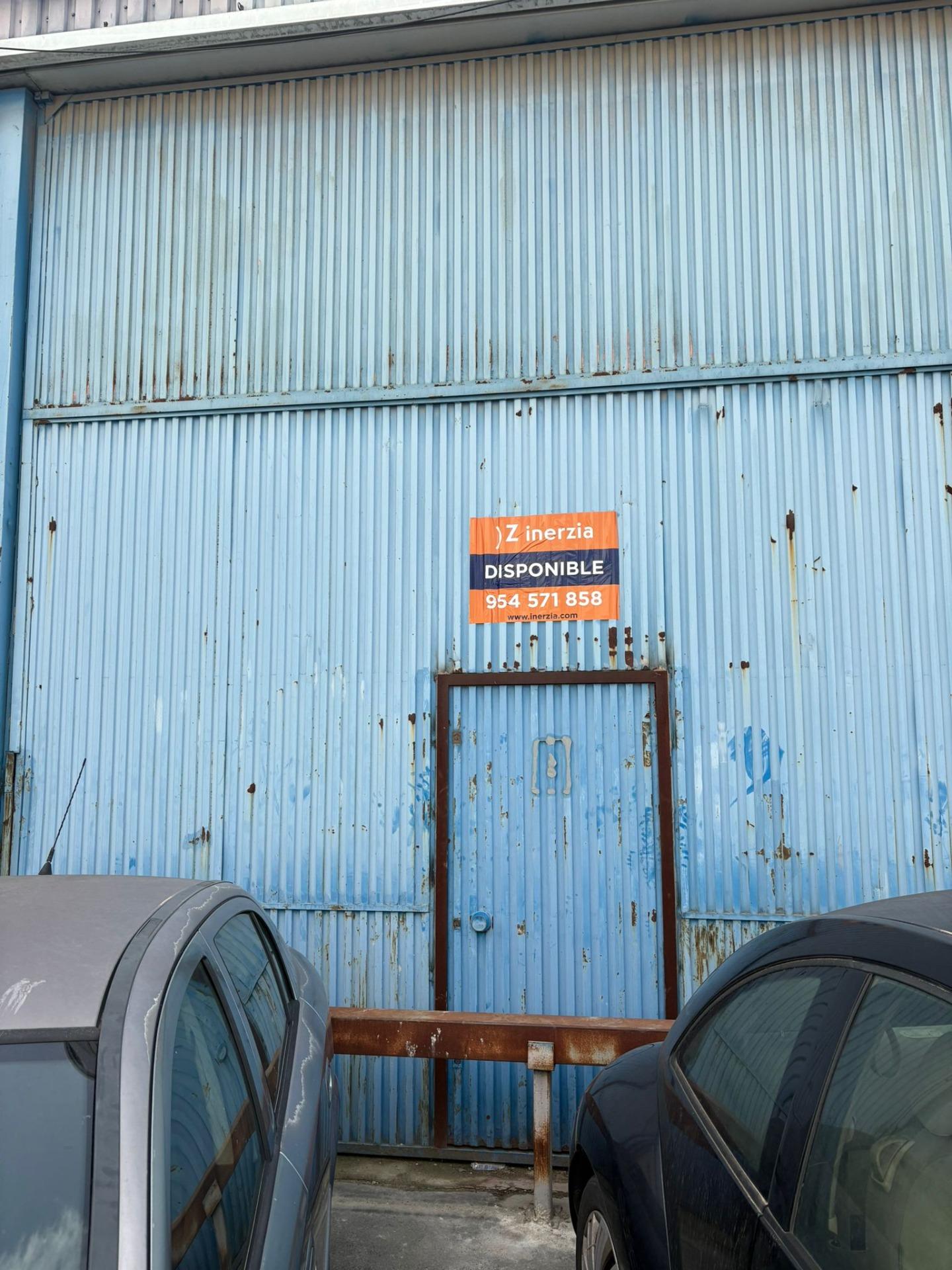 Industrial warehouse for sale – 500 m2 in Polígono Calonge