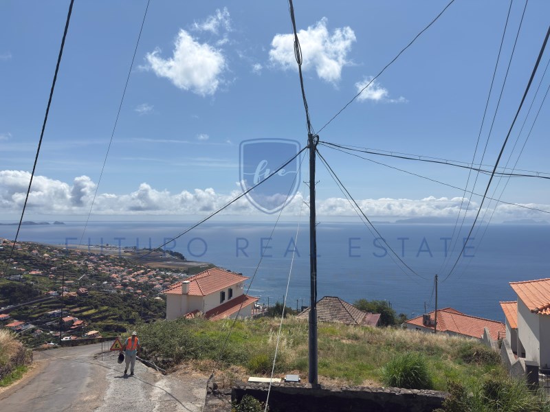 LAND | SANTA CRUZ | MORENA