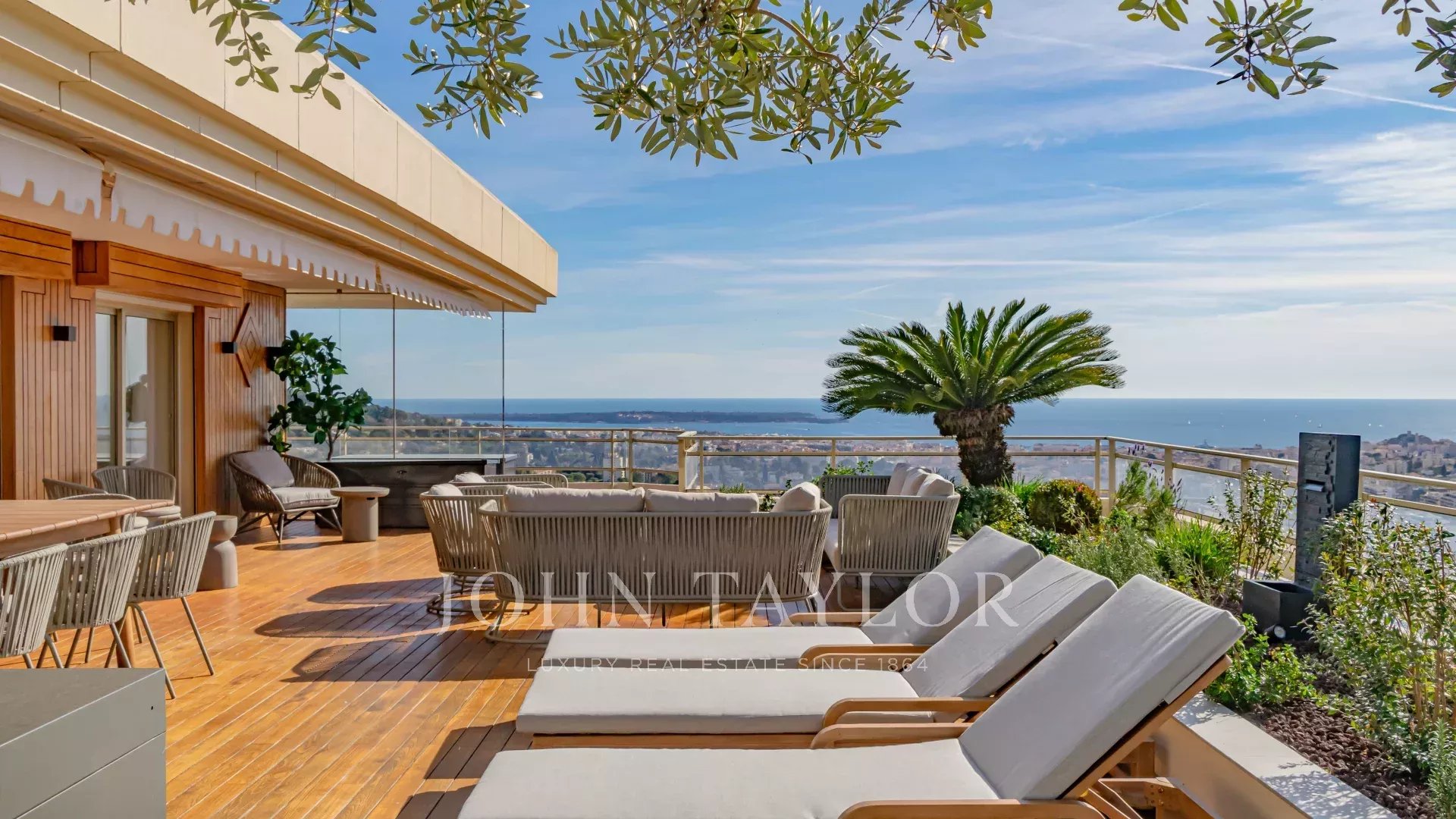 Le Cannet - Exceptional 5-bedroom penthouse with panoramic view