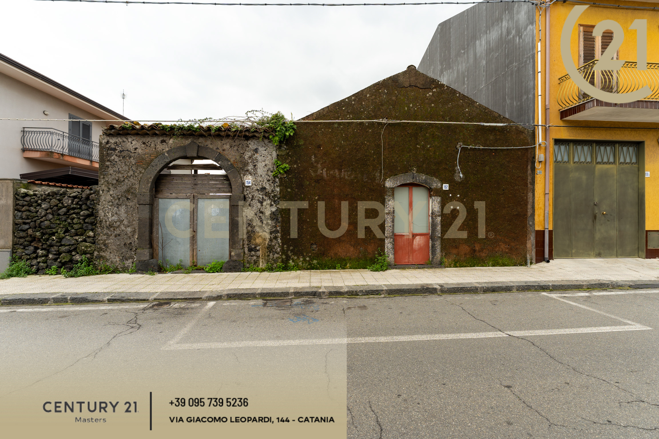 Home for sale, Via Alessandro Manzoni, 152 (Viagrande, Italy)