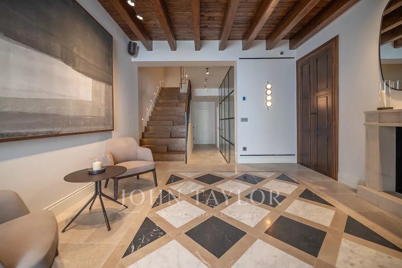 Luxurious New Built Townhouse with Pool in Old Town Palma