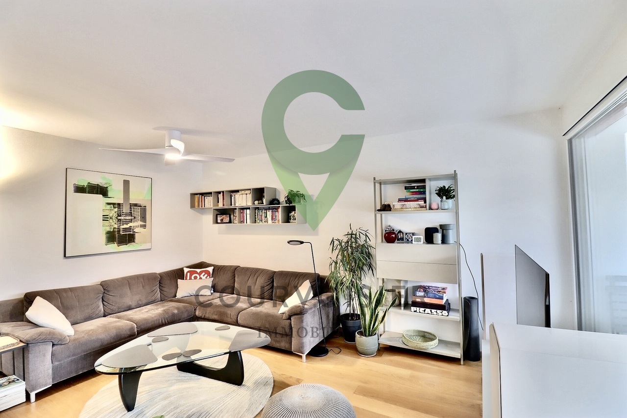 Large 4.5-room apartment a stone's throw from Gland