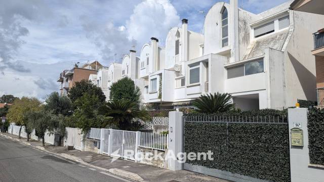 Home for sale, Via Arcangelo Corelli, 112 (Latina, Italy)