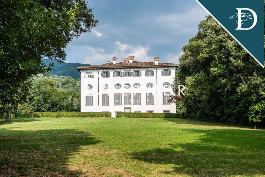 2 bedroom apartment for sale in Tuscany, Lucca, Lucca, Italy [Anonymoused]