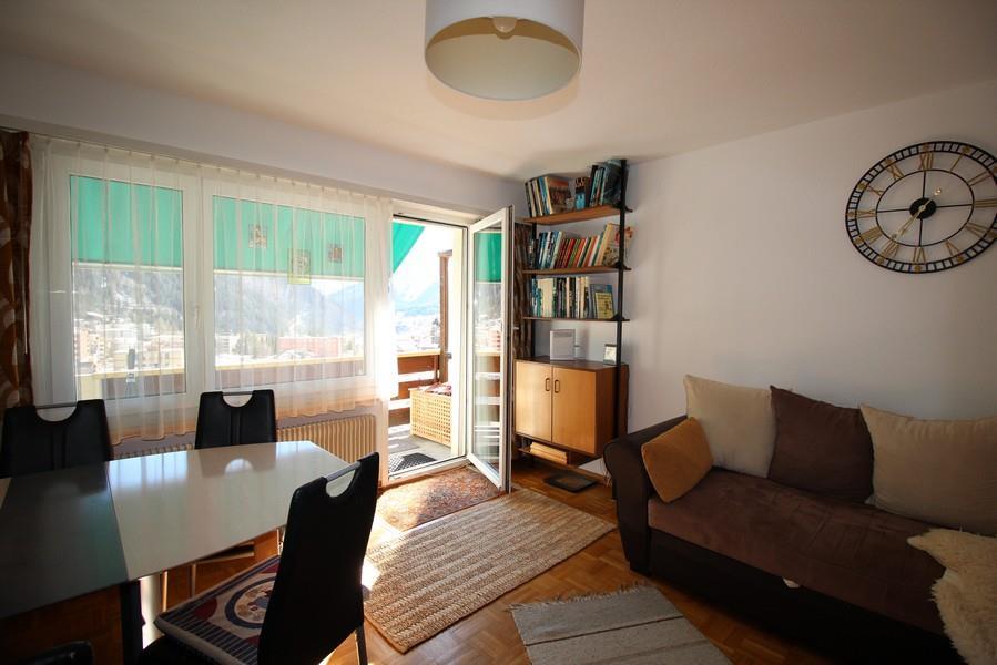 Apartment house 3.5-18, 3.5-room attic with south- and east-facing balcony, great panoramic view of the village and the Alps