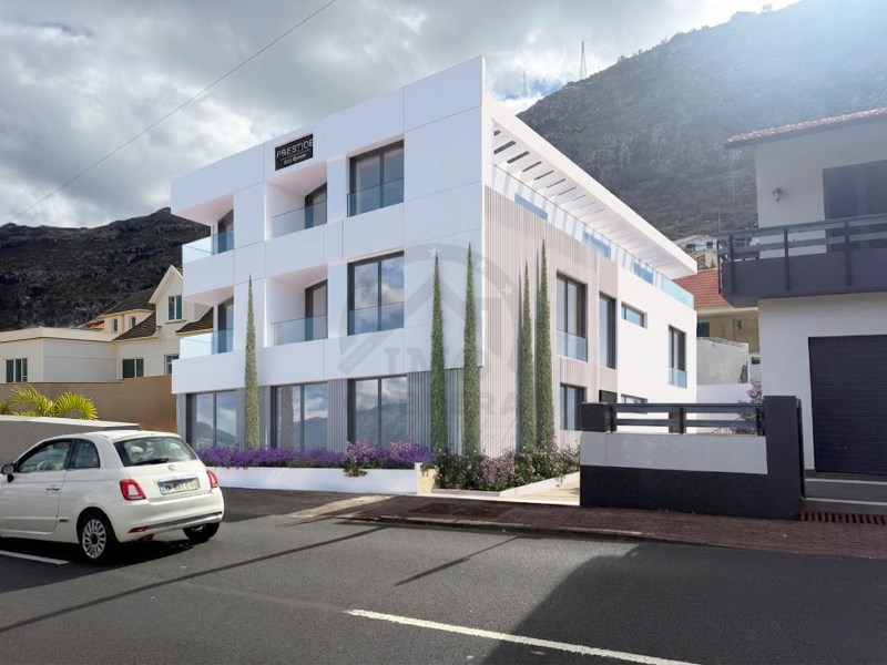 T1 in the Heart of Machico