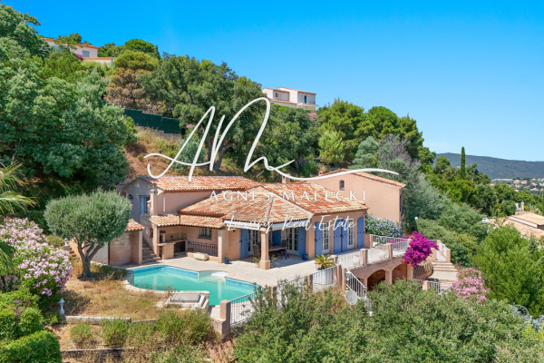 STUNNING SEA VIEWS FOR THIS PROPERTY