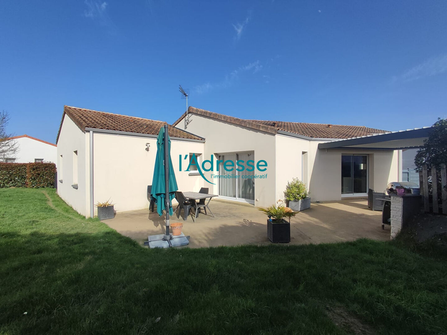 Home for sale in Montrevault-sur-Èvre, France