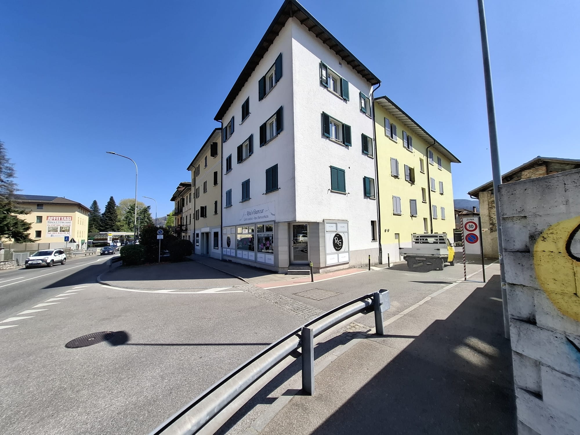 Fantastica proprietà a Magliaso, Canton Ticino - Stabile a reddito