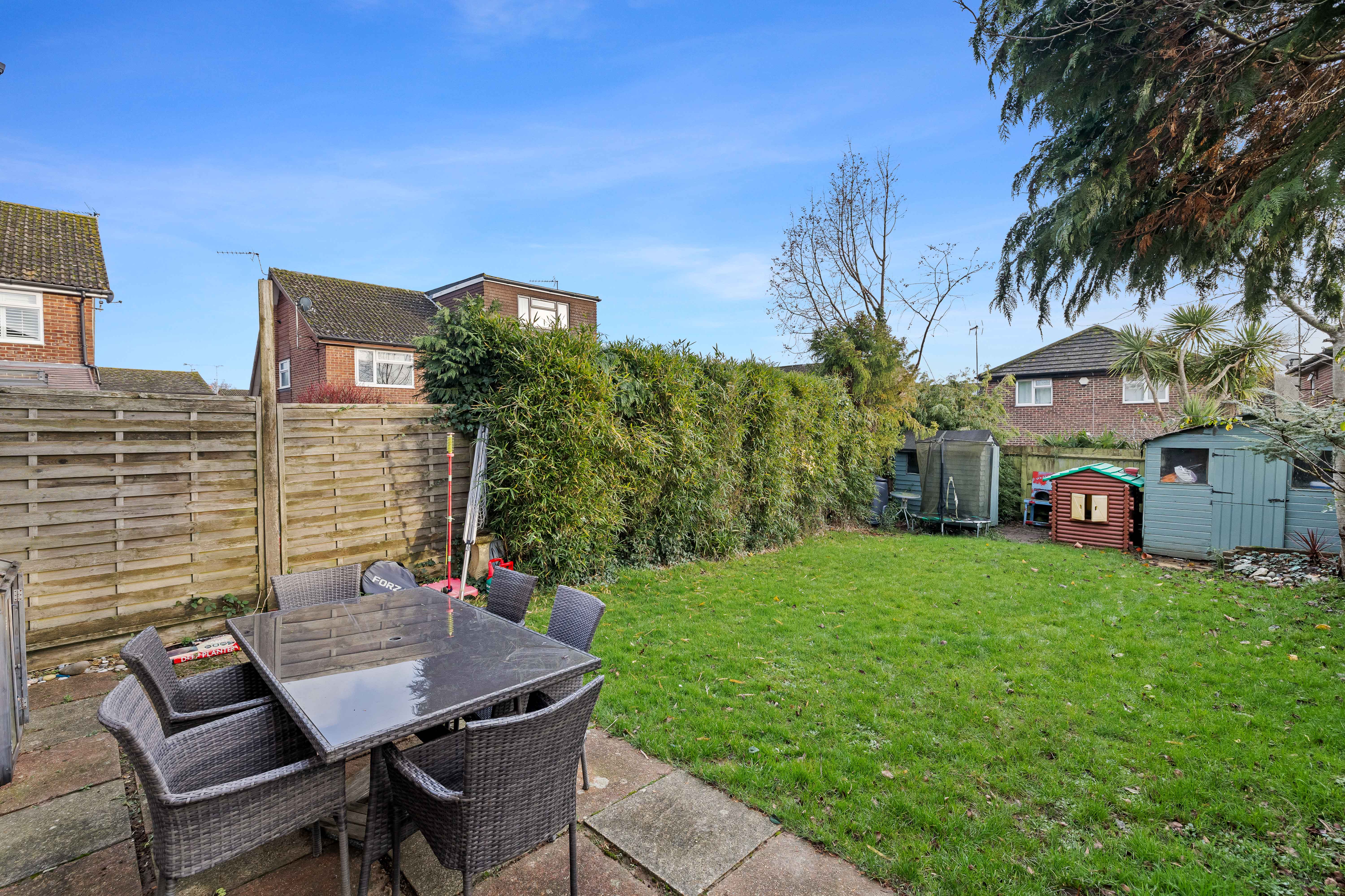 Aviary Way,Crawley Down,Crawley,RH10 4XR - £425000