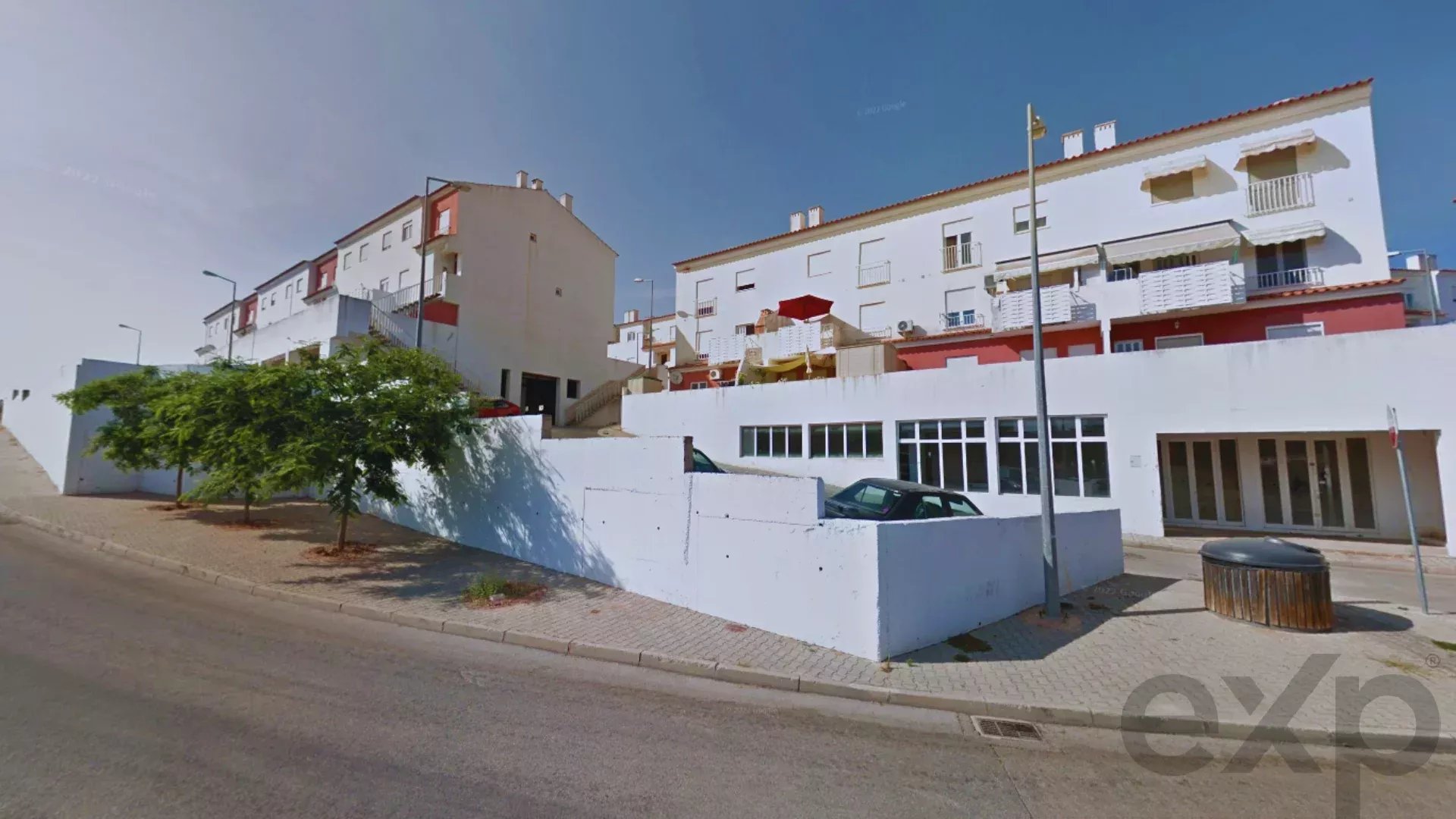 Combined Property: Warehouse/Commercial Space with exclusive access to a 25 space garage