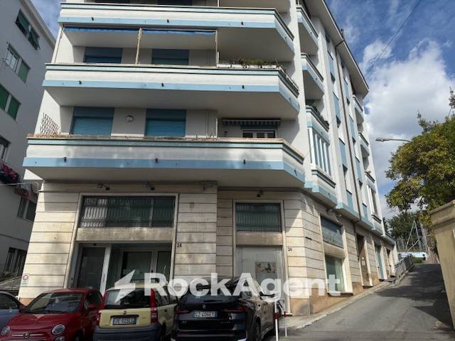 Building for sale, Via Marcantonio Carattino, 26 (Varazze, Italy)