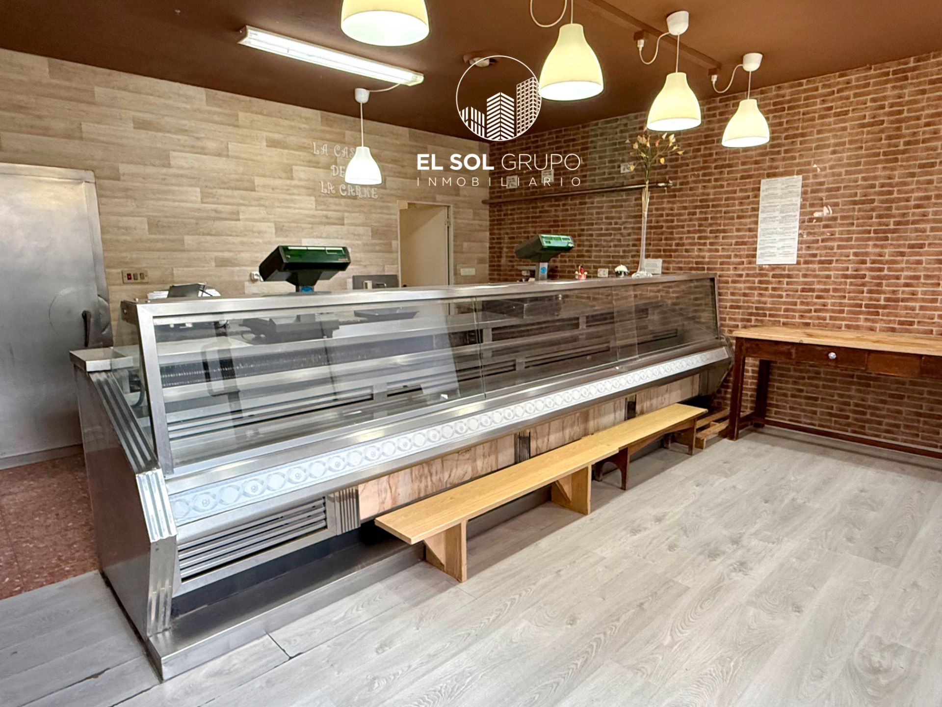 Commercial for sale in Gijón, Spain