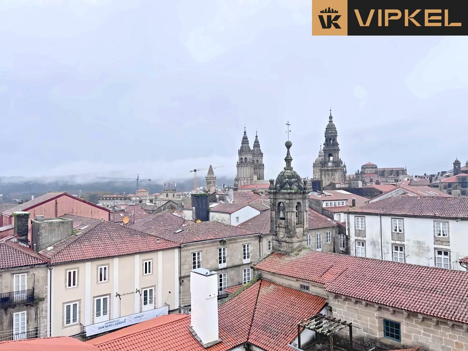 Building for sale in Santiago de Compostela, Spain