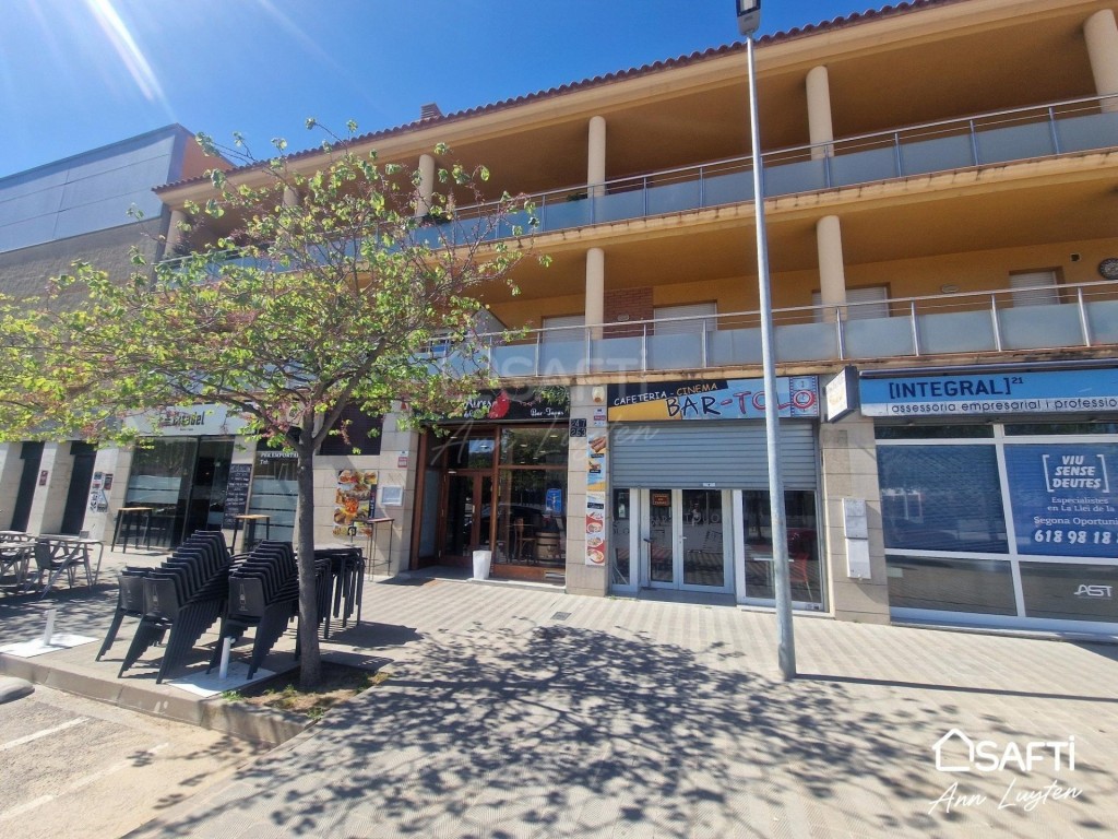 Commercial Premises For sell in Roses in Girona