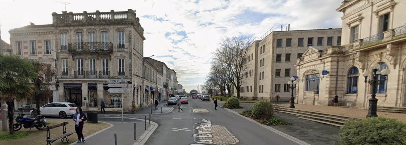 Beautiful character building - 3 PREMISES - 2 LARGE APARTMENTS