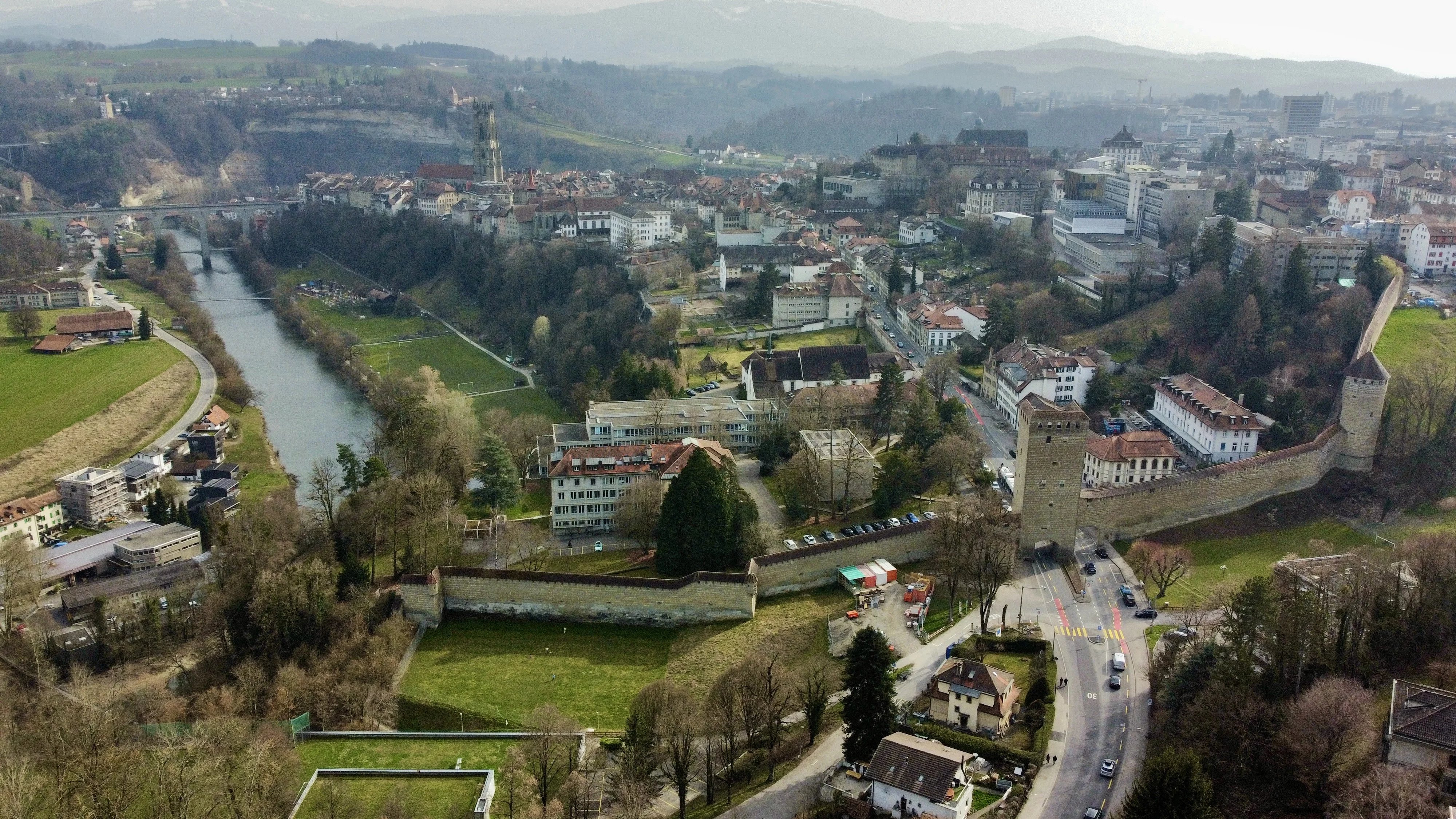 Duplex with terrace and independent studio