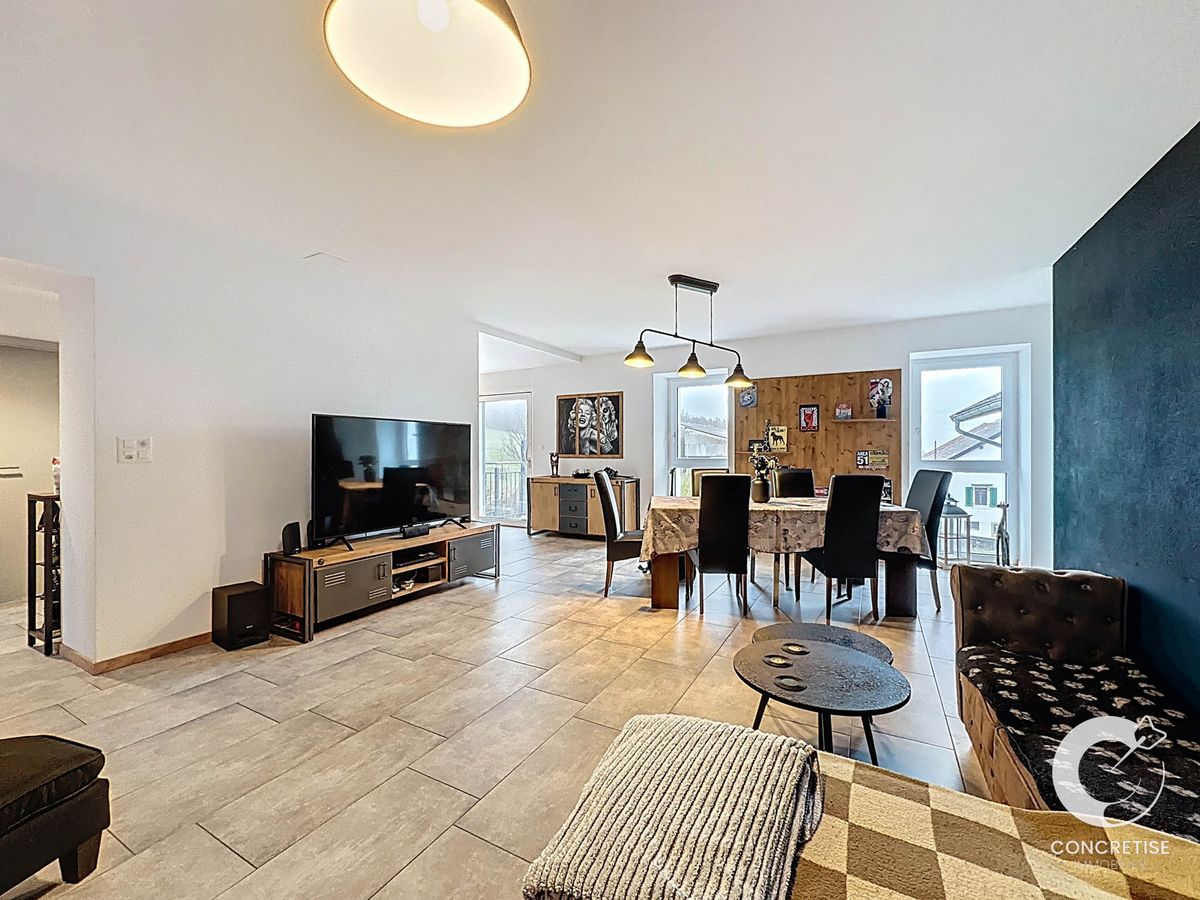 Converted farmhouse - New condition, nature and open views