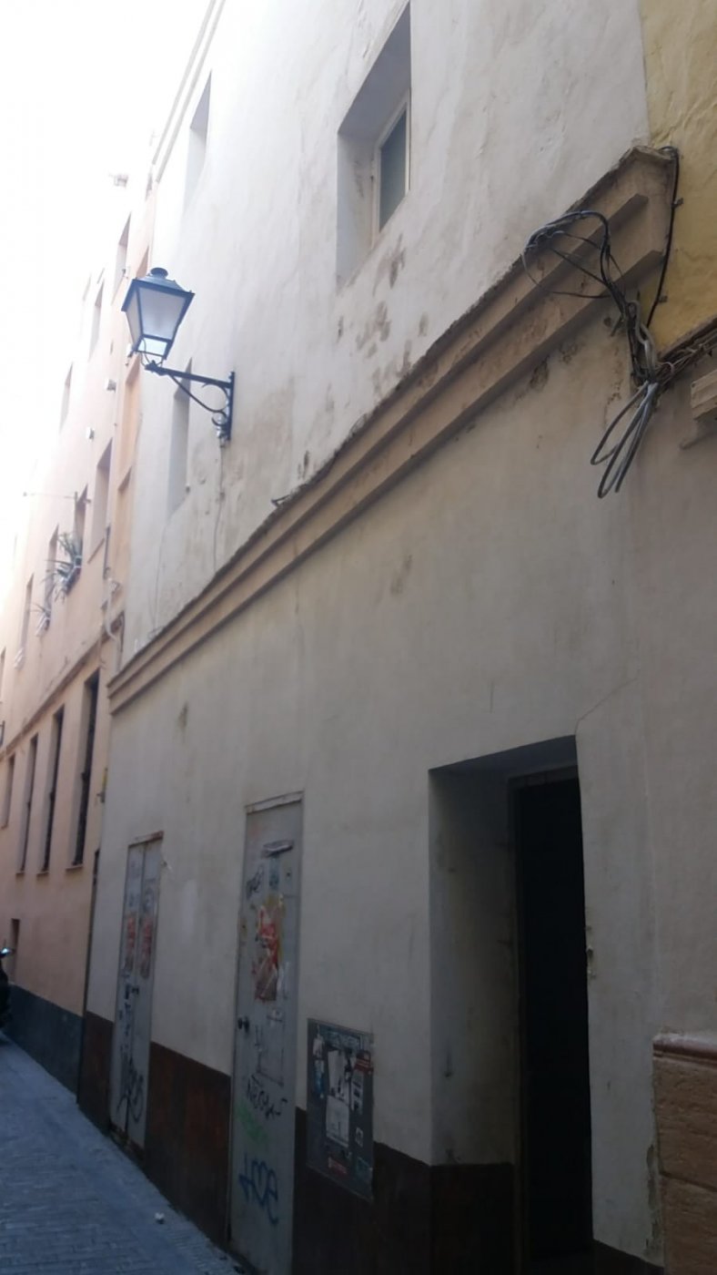 Building for sale in Cádiz, Spain